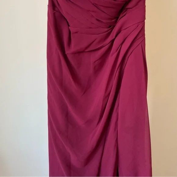 Hayley Paige Occasions Strapless Burgundy Chiffon Bridesmaid Dress 5913 Size 8 - Picture 4 of 12